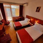 Tomis Hotel 3*