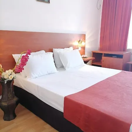 Tomis Hotel 3*