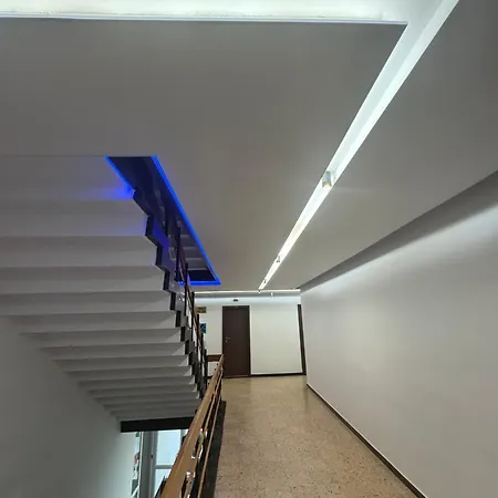 Tomis Hotel