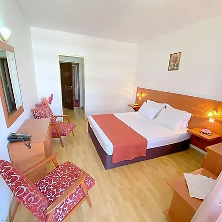 Hotel Tomis