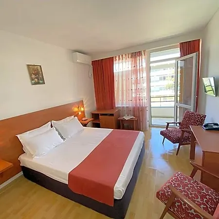 Hotel Tomis 3*
