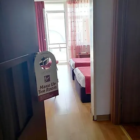 Tomis Hotel