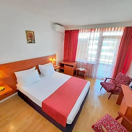 Tomis Hotel 3*