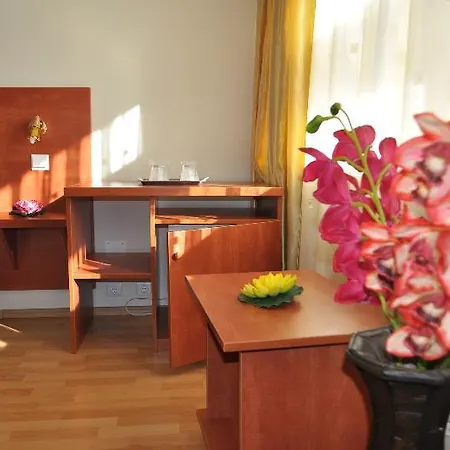 Hotel Tomis 3*