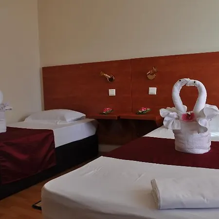 Hotel Tomis 3*